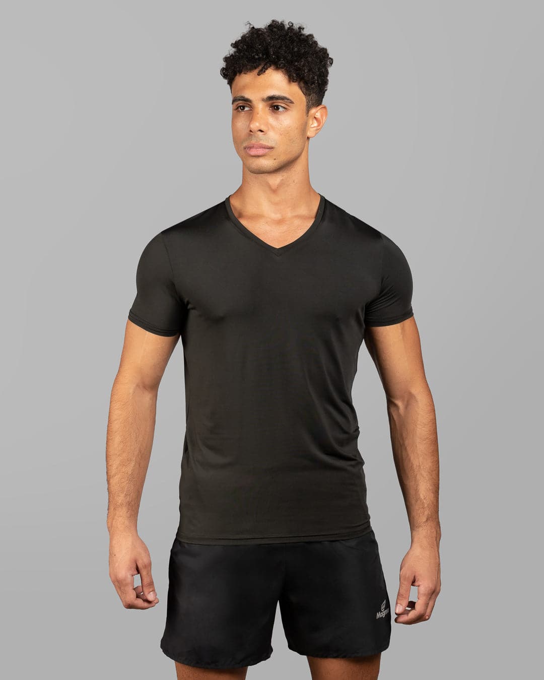 Performance V-Neck In Black